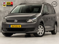 Volkswagen Touran - 1.2 TSI Sport 7 Persoons (NAVIGATIE, CLIMATE, GETINT GLAS, SPORTSTOELEN, PARKEERSENSOREN, CRUISE, NIEUWE APK, NIEUWSTAAT)