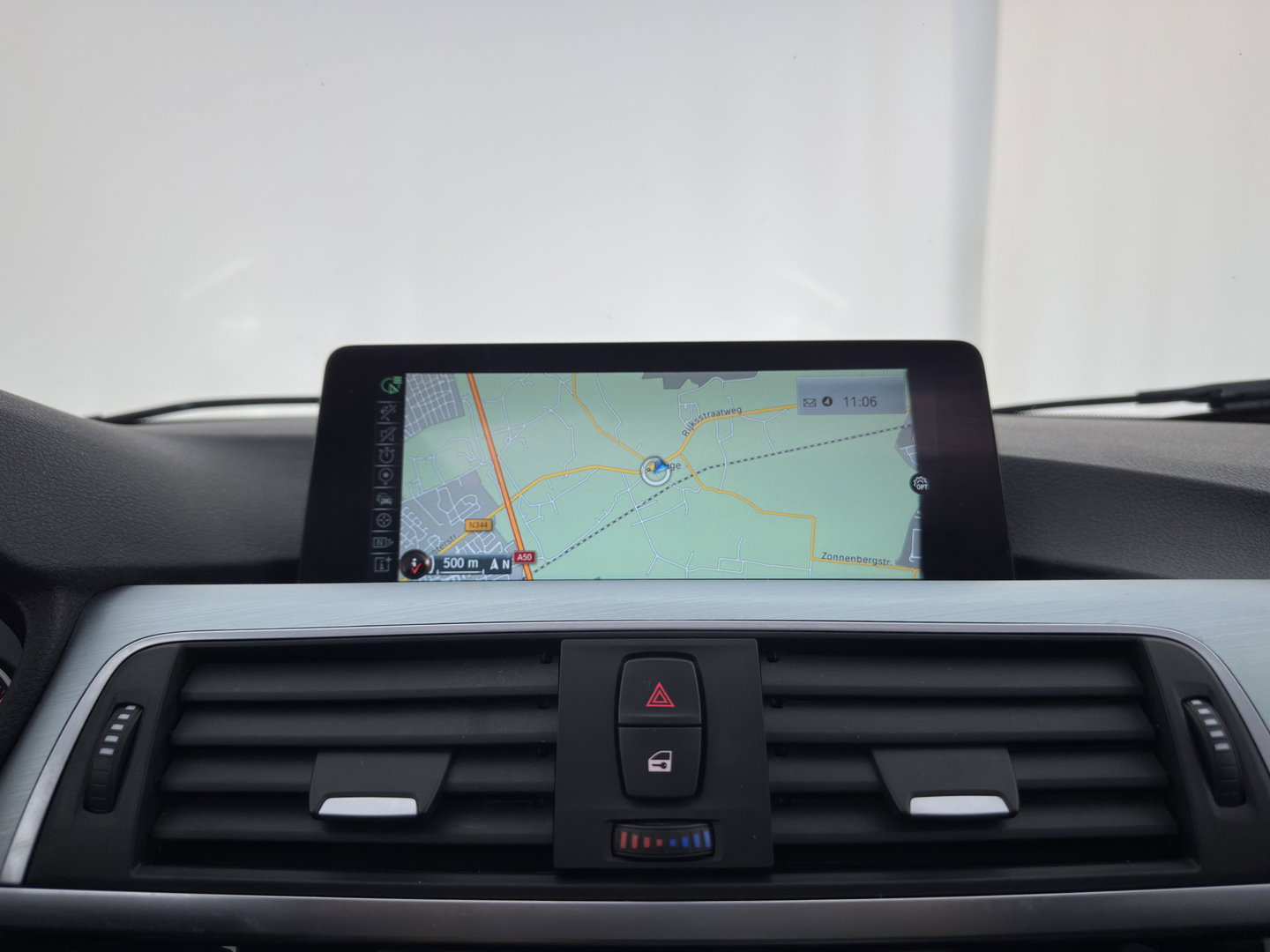 BMW 3-serie 330e M-Sportpack Centennial High Executive (Plug-In) Aut. *PANO | LEATHER | FULL-LED | HEATED-SPORTSEATS | HIFI-SOUND | CAMERA | NAVI-FULLMAP | PRVACY-GLASS | SHIFTPADDLES | HEAD-UP | ECC | PDC | CRUISE | 19''ALU*