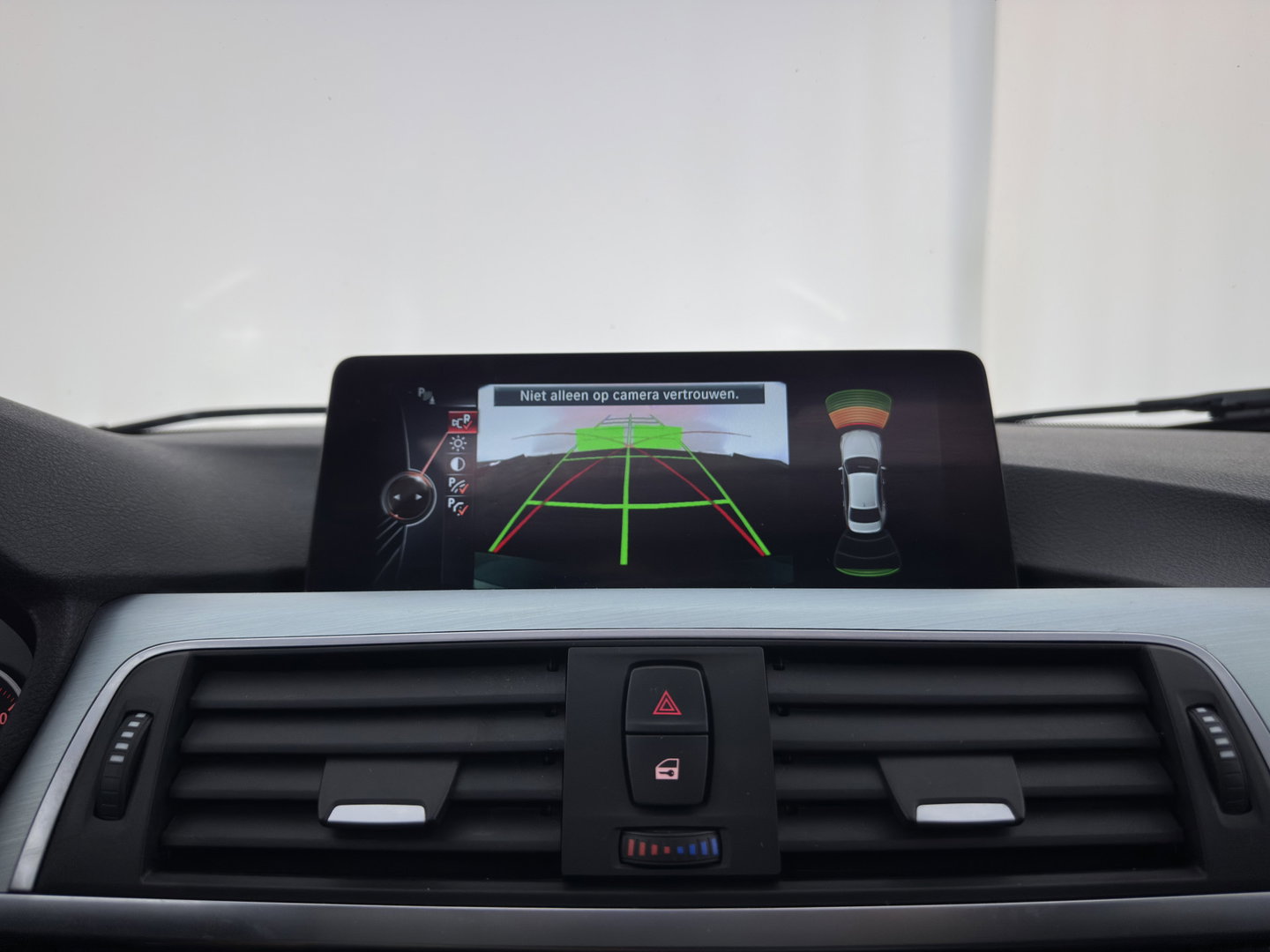 BMW 3-serie 330e M-Sportpack Centennial High Executive (Plug-In) Aut. *PANO | LEATHER | FULL-LED | HEATED-SPORTSEATS | HIFI-SOUND | CAMERA | NAVI-FULLMAP | PRVACY-GLASS | SHIFTPADDLES | HEAD-UP | ECC | PDC | CRUISE | 19''ALU*