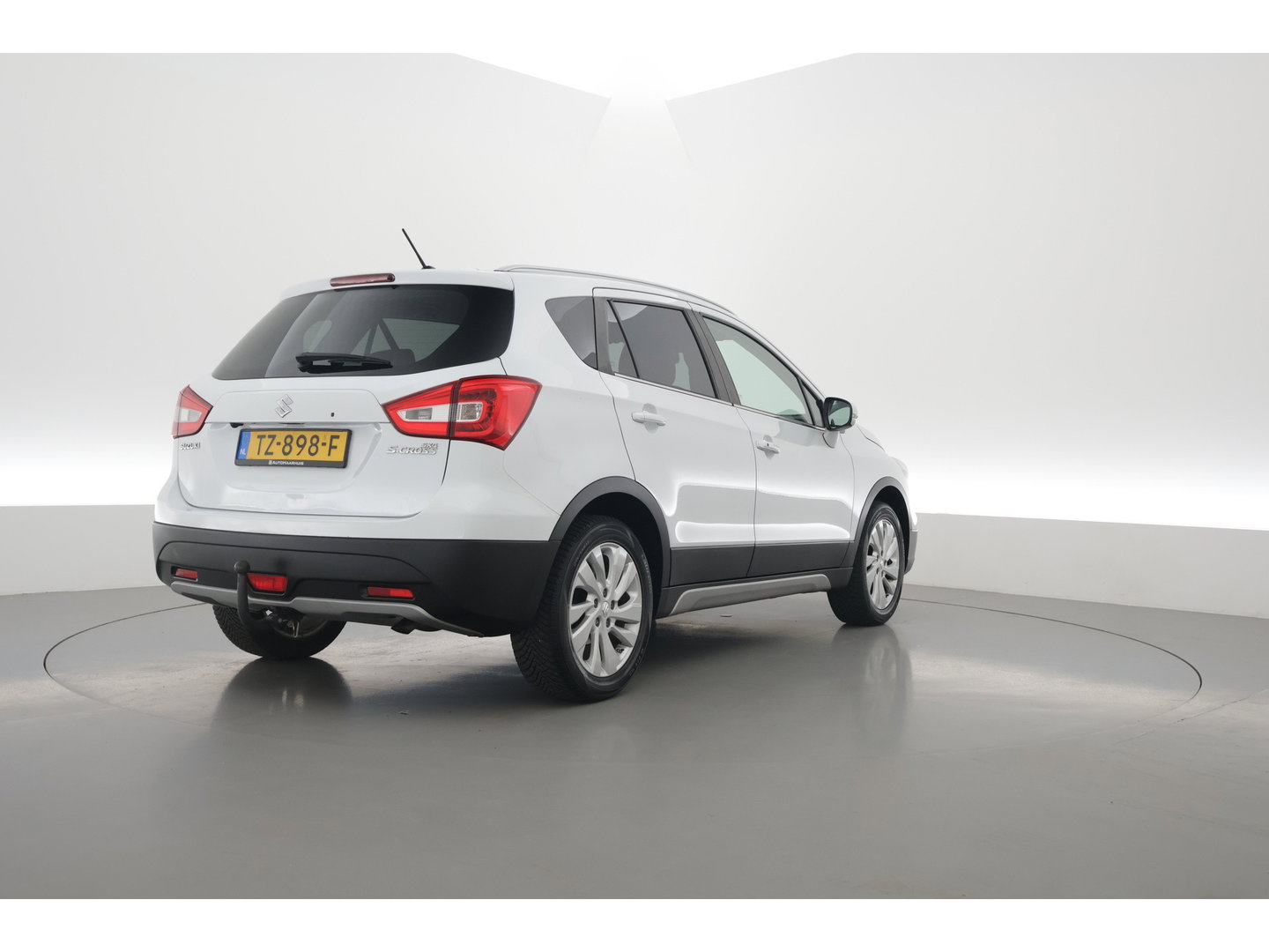 Suzuki S-Cross 1.0 Boosterjet Exclusive | Camera | Afn. Trekhaak | Keyless | Stoelverw. | Clima | LED | 17''