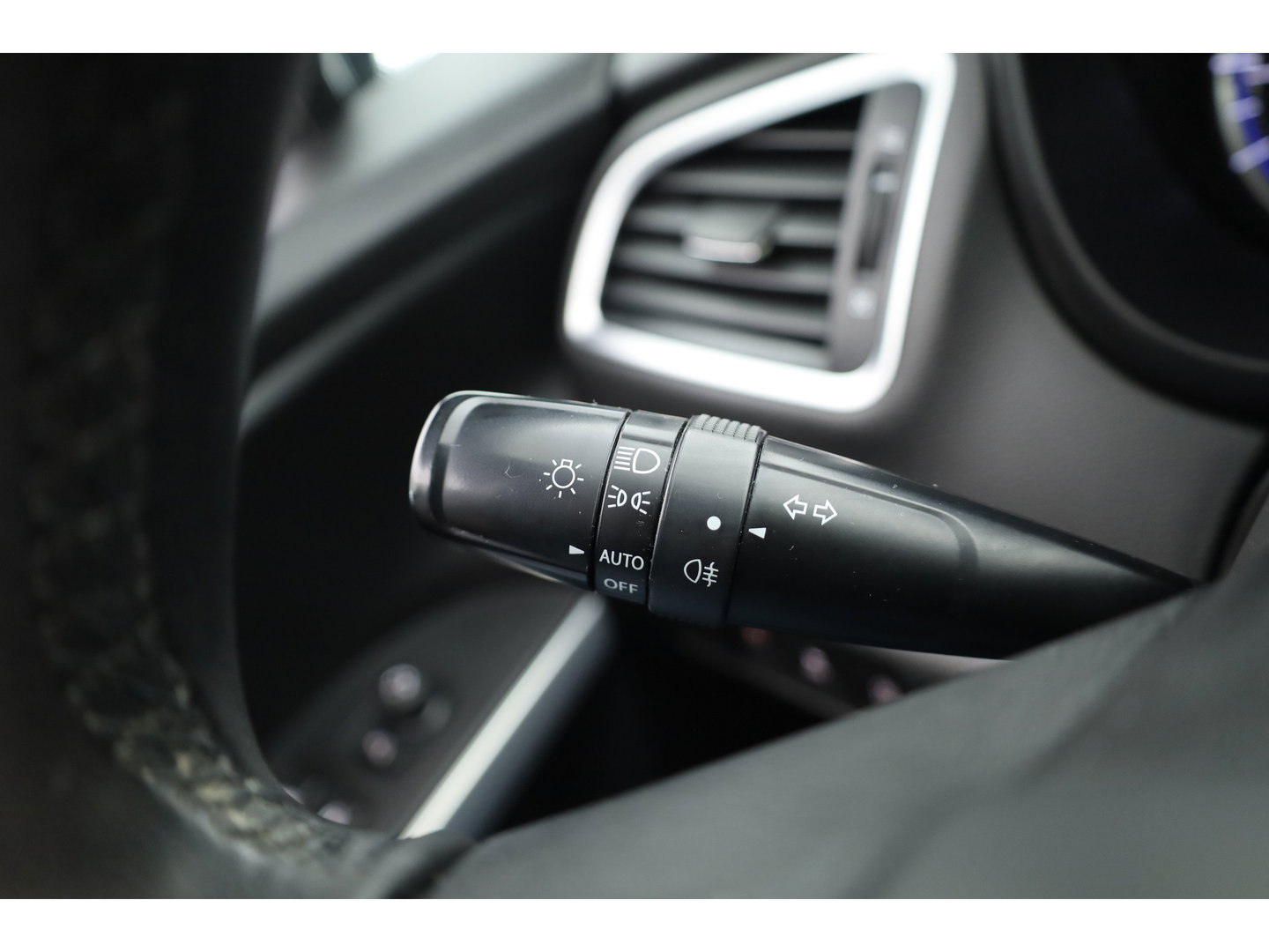 Suzuki S-Cross 1.0 Boosterjet Exclusive | Camera | Afn. Trekhaak | Keyless | Stoelverw. | Clima | LED | 17''