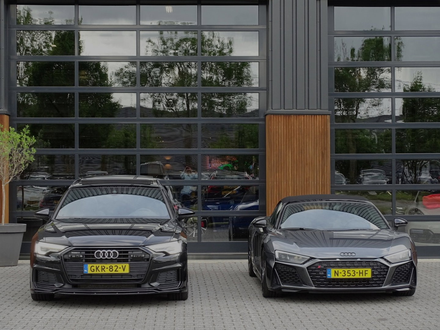 Audi A6 Avant 55 TFSI e 367PK Quattro / S6 Edition / Competition / LED