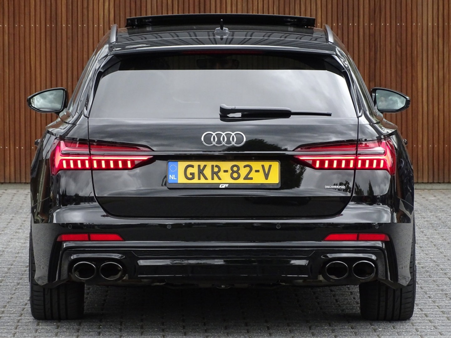 Audi A6 Avant 55 TFSI e 367PK Quattro / S6 Edition / Competition / LED