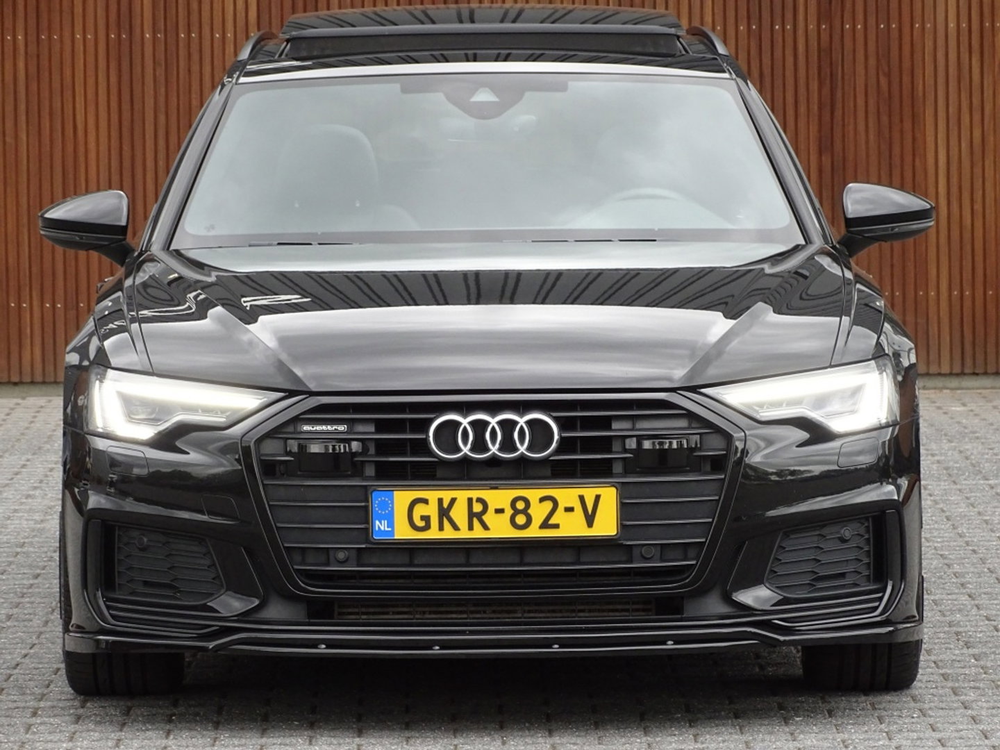 Audi A6 Avant 55 TFSI e 367PK Quattro / S6 Edition / Competition / LED
