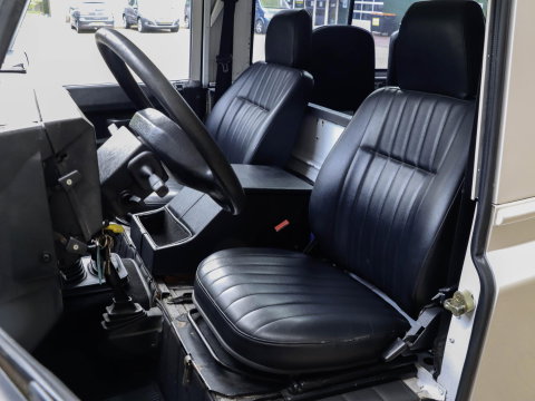 Land Rover Defender 90 2.0 MPI Benzine
