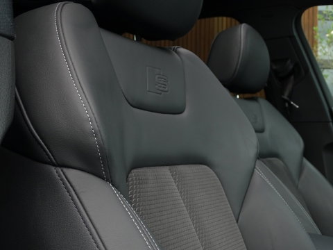 Audi A6 Avant 55 TFSI e 367PK Quattro / S6 Edition / Competition / LED