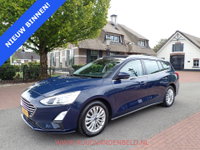 Ford Focus - Wagon 1.0 EcoBoost Titanium Business / CAMERA / PANO / TREKHAAK / KEYLESS / ACC