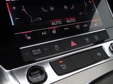 Audi A6 Avant 55 TFSI e 367PK Quattro / S6 Edition / Competition / LED