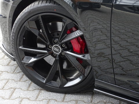 Audi A6 Avant 55 TFSI e 367PK Quattro / S6 Edition / Competition / LED