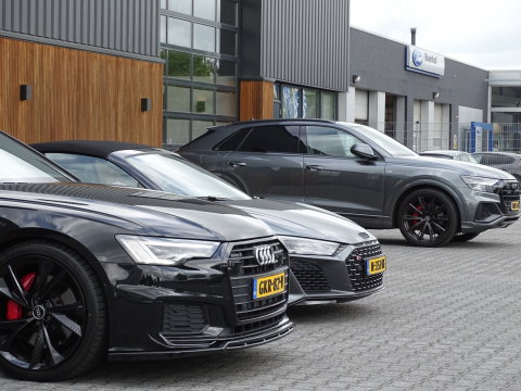 Audi A6 Avant 55 TFSI e 367PK Quattro / S6 Edition / Competition / LED
