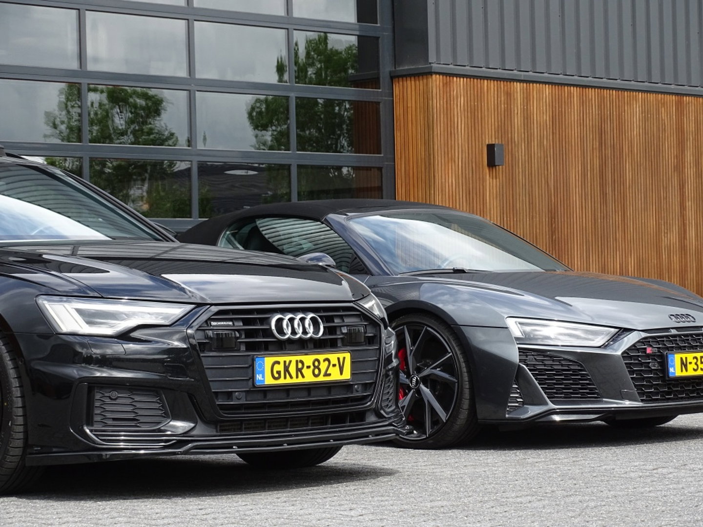 Audi A6 Avant 55 TFSI e 367PK Quattro / S6 Edition / Competition / LED