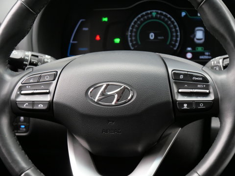 Hyundai KONA EV 64kWh PREMIUM/ LEER/ ELEKT. STOELEN/ WARMTEPOMP / SOH 100%