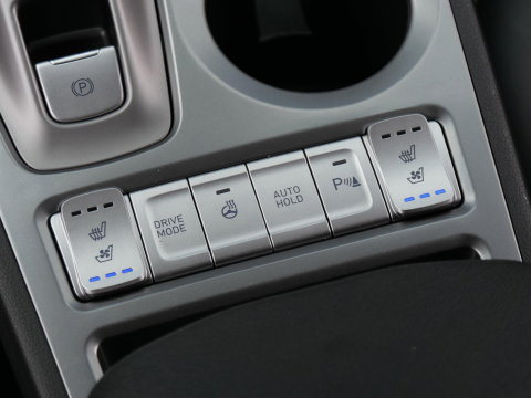 Hyundai KONA EV 64kWh PREMIUM/ LEER/ ELEKT. STOELEN/ WARMTEPOMP / SOH 100%