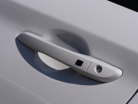 Hyundai KONA EV 64kWh PREMIUM/ LEER/ ELEKT. STOELEN/ WARMTEPOMP / SOH 100%