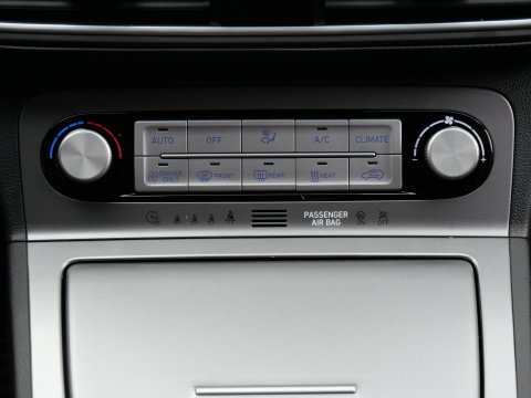 Hyundai KONA EV 64kWh PREMIUM/ LEER/ ELEKT. STOELEN/ WARMTEPOMP / SOH 100%