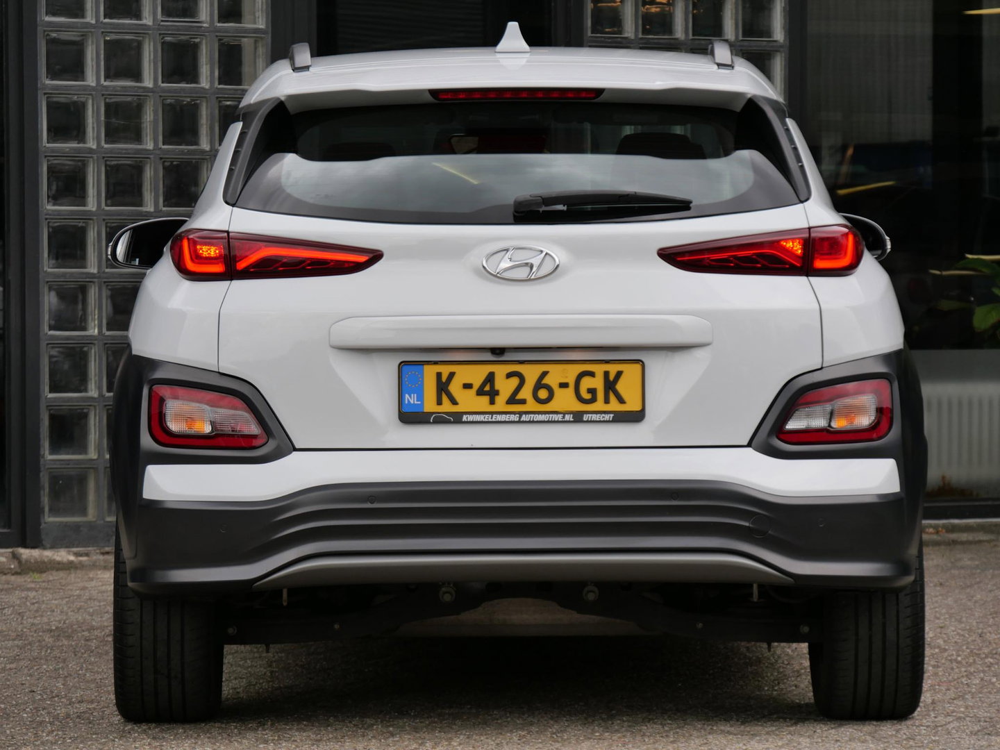 Hyundai KONA EV 64kWh PREMIUM/ LEER/ ELEKT. STOELEN/ WARMTEPOMP / SOH 100%