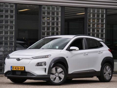 Hyundai KONA EV 64kWh PREMIUM/ LEER/ ELEKT. STOELEN/ WARMTEPOMP / SOH 100%