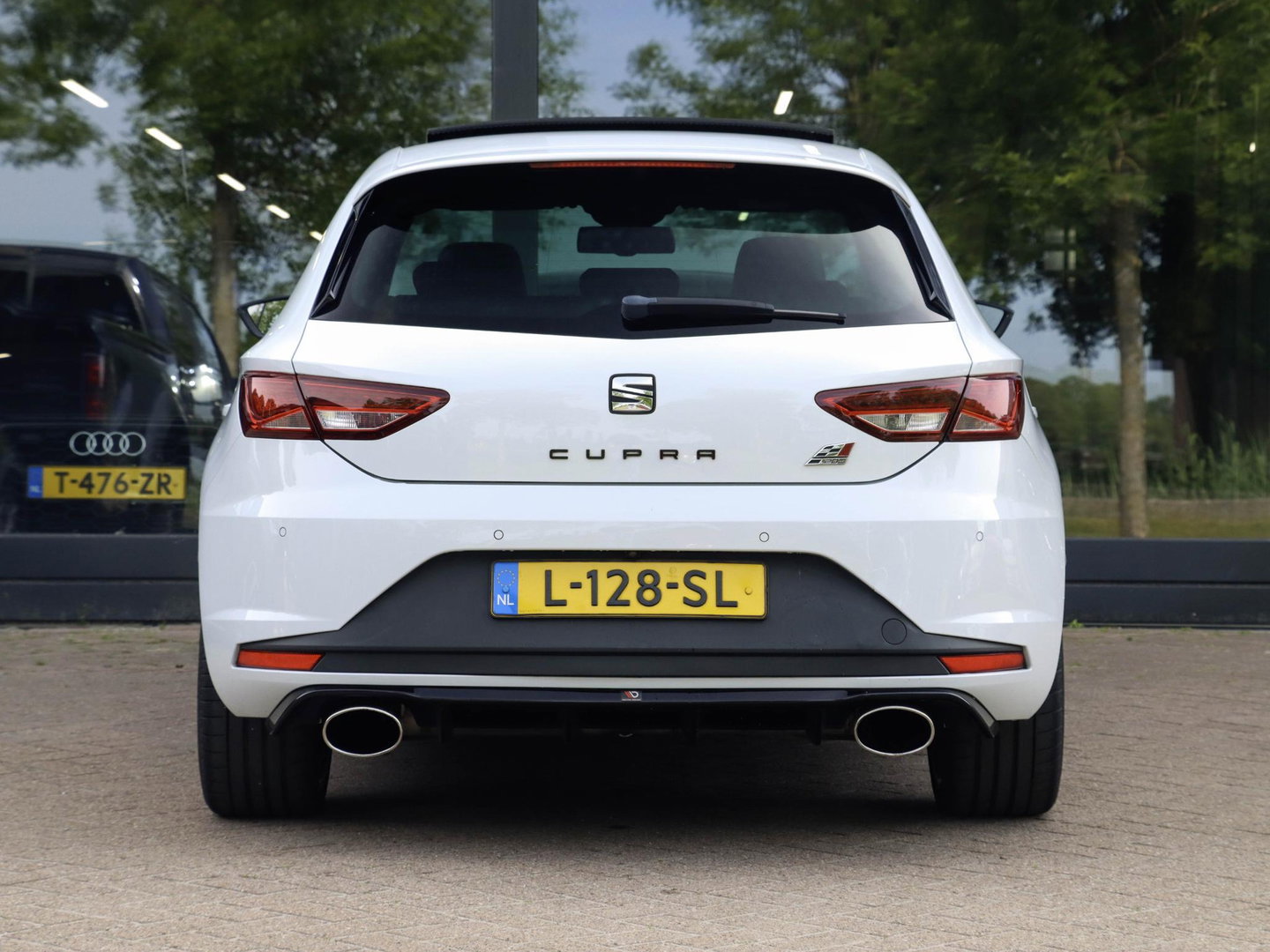 SEAT Leon ST 2.0 TSI Cupra 280 DSG Pano Camera Leder DCC Sportuitlaat ACC Maxton Carplay