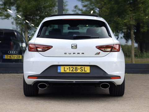 SEAT Leon ST 2.0 TSI Cupra 280 DSG Pano Camera Leder DCC Sportuitlaat ACC Maxton Carplay