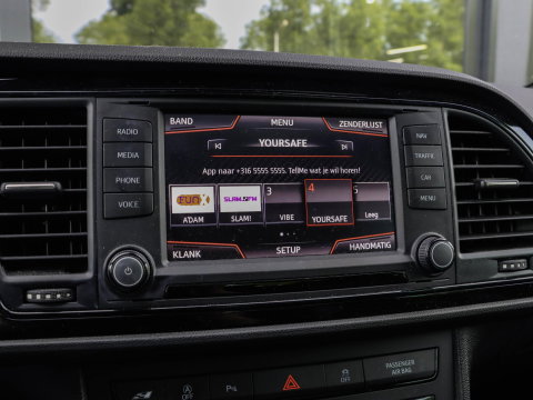 SEAT Leon ST 2.0 TSI Cupra 280 DSG Pano Camera Leder DCC Sportuitlaat ACC Maxton Carplay