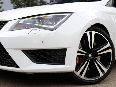 SEAT Leon ST 2.0 TSI Cupra 280 DSG Pano Camera Leder DCC Sportuitlaat ACC Maxton Carplay