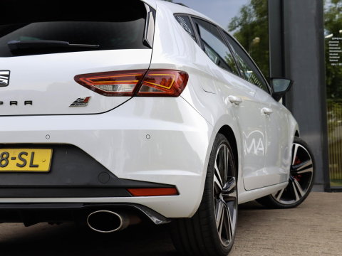 SEAT Leon ST 2.0 TSI Cupra 280 DSG Pano Camera Leder DCC Sportuitlaat ACC Maxton Carplay
