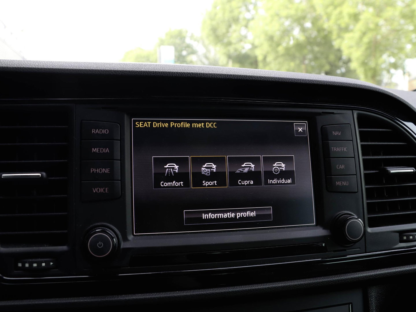 SEAT Leon ST 2.0 TSI Cupra 280 DSG Pano Camera Leder DCC Sportuitlaat ACC Maxton Carplay
