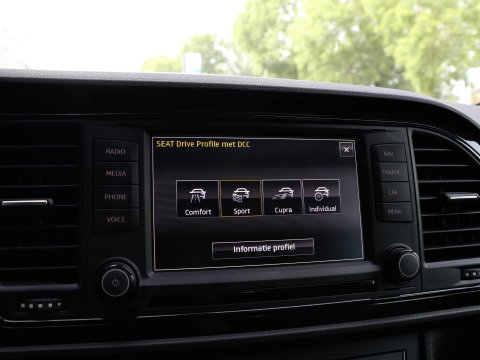 SEAT Leon ST 2.0 TSI Cupra 280 DSG Pano Camera Leder DCC Sportuitlaat ACC Maxton Carplay