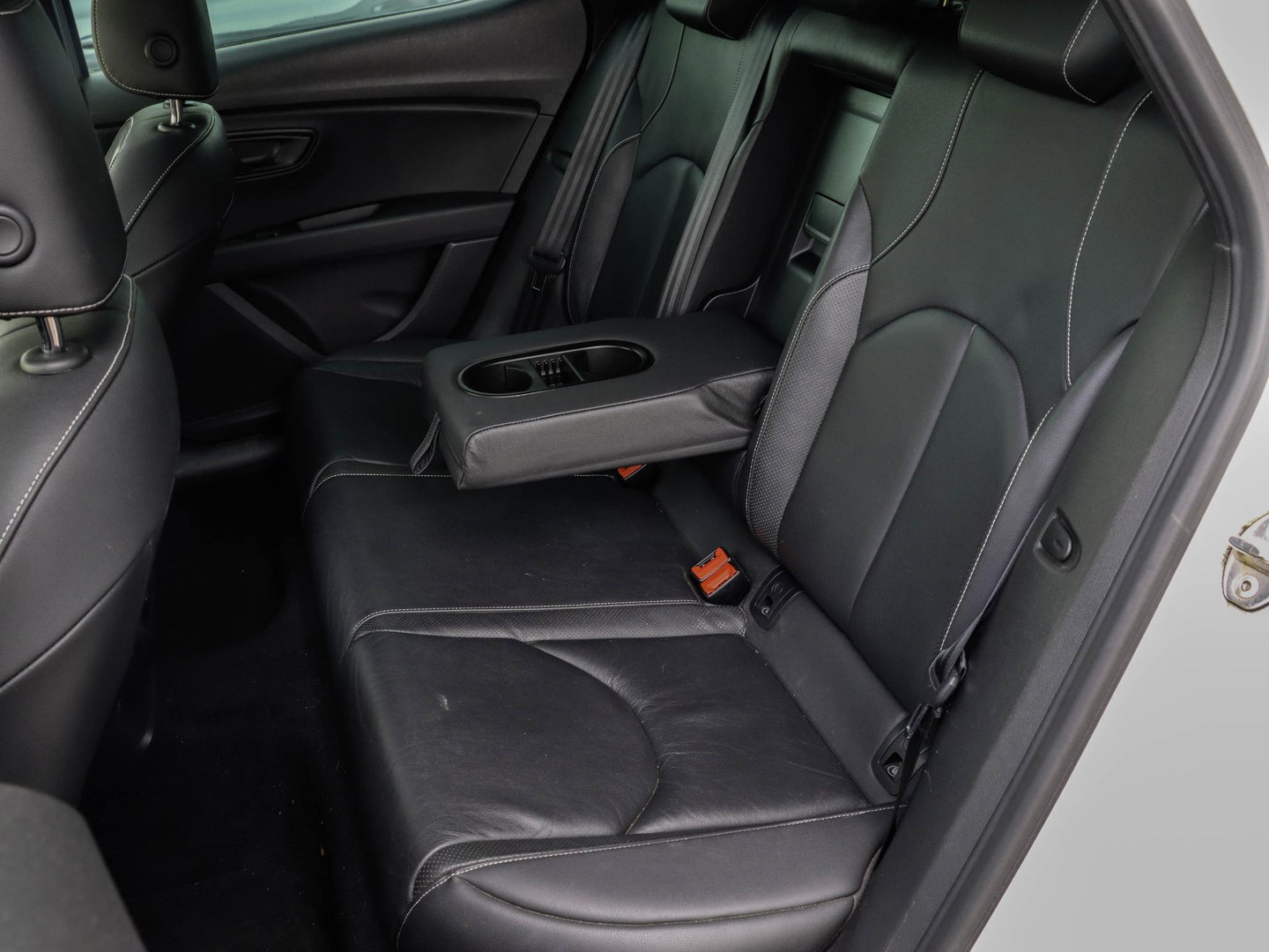 SEAT Leon ST 2.0 TSI Cupra 280 DSG Pano Camera Leder DCC Sportuitlaat ACC Maxton Carplay
