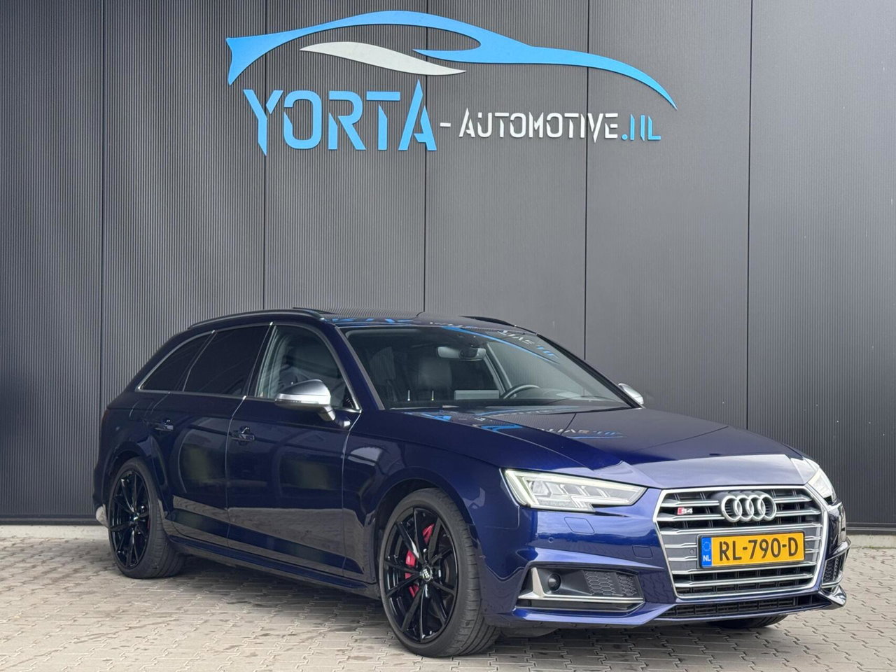 Audi S4