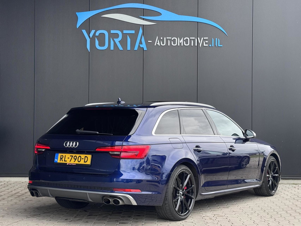 Audi S4