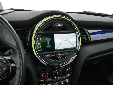 MINI Electric Yours 33 kWh [ 3-Fase-11kW ] {SoH-97%} (INCL-BTW) Aut. *HEATPUMP | PANO | LEATHER | DIGI-COCKPIT | HEAD-UP | FULL-LED | NAVI-FULLMAP | HEATED-SPORTSEATS | DAB | CRUISE | HARMAN/KARDON | CAMERA | KEYLESS | AMBIENTLIGHT | 17"ALU*