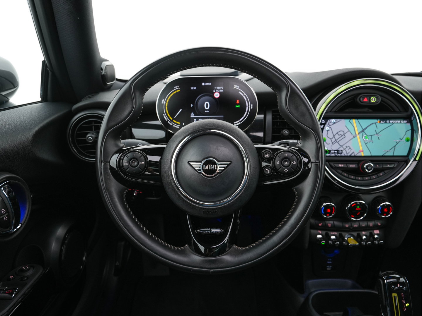 MINI Electric Yours 33 kWh [ 3-Fase-11kW ] {SoH-97%} (INCL-BTW) Aut. *HEATPUMP | PANO | LEATHER | DIGI-COCKPIT | HEAD-UP | FULL-LED | NAVI-FULLMAP | HEATED-SPORTSEATS | DAB | CRUISE | HARMAN/KARDON | CAMERA | KEYLESS | AMBIENTLIGHT | 17"ALU*