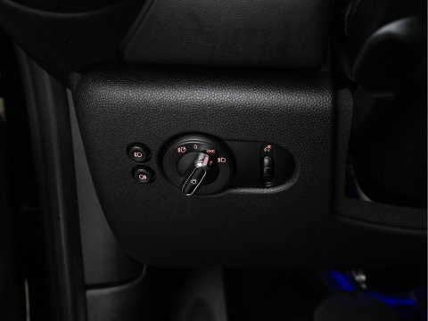 MINI Electric Yours 33 kWh [ 3-Fase-11kW ] {SoH-97%} (INCL-BTW) Aut. *HEATPUMP | PANO | LEATHER | DIGI-COCKPIT | HEAD-UP | FULL-LED | NAVI-FULLMAP | HEATED-SPORTSEATS | DAB | CRUISE | HARMAN/KARDON | CAMERA | KEYLESS | AMBIENTLIGHT | 17"ALU*