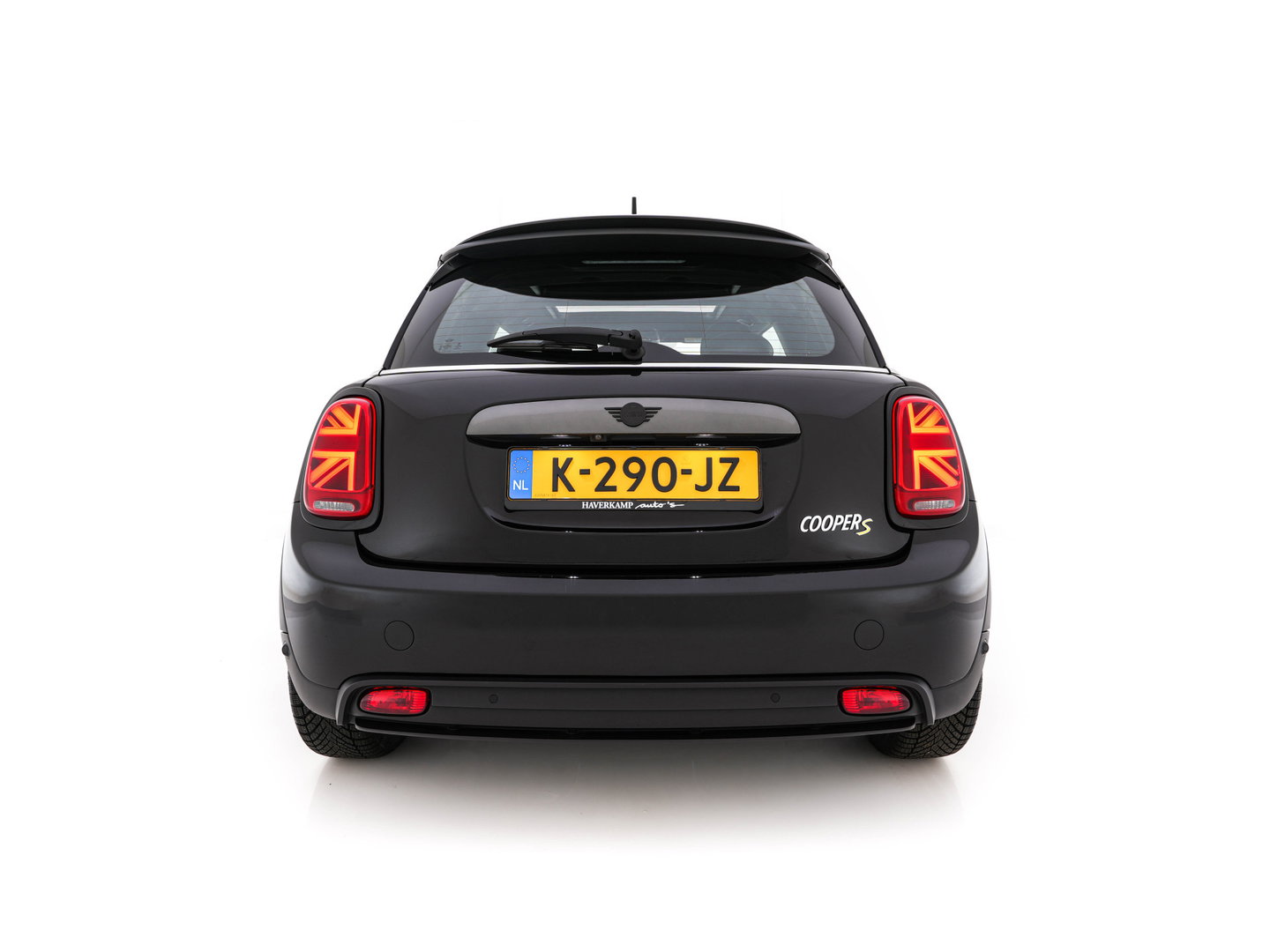 MINI Electric Yours 33 kWh [ 3-Fase-11kW ] {SoH-97%} (INCL-BTW) Aut. *HEATPUMP | PANO | LEATHER | DIGI-COCKPIT | HEAD-UP | FULL-LED | NAVI-FULLMAP | HEATED-SPORTSEATS | DAB | CRUISE | HARMAN/KARDON | CAMERA | KEYLESS | AMBIENTLIGHT | 17"ALU*