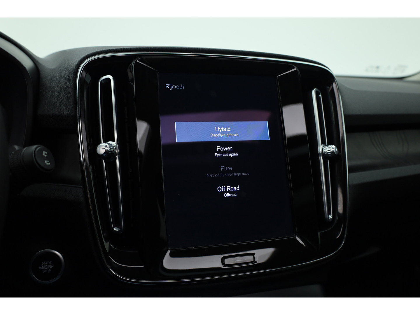 Volvo XC40 1.5 T5 Ultimate Dark | SOH 95.1% | Pano | 360cam | Harman Kardon | Memory | Keyless | Adapt. Cruise | Stoel-Stuurverw.