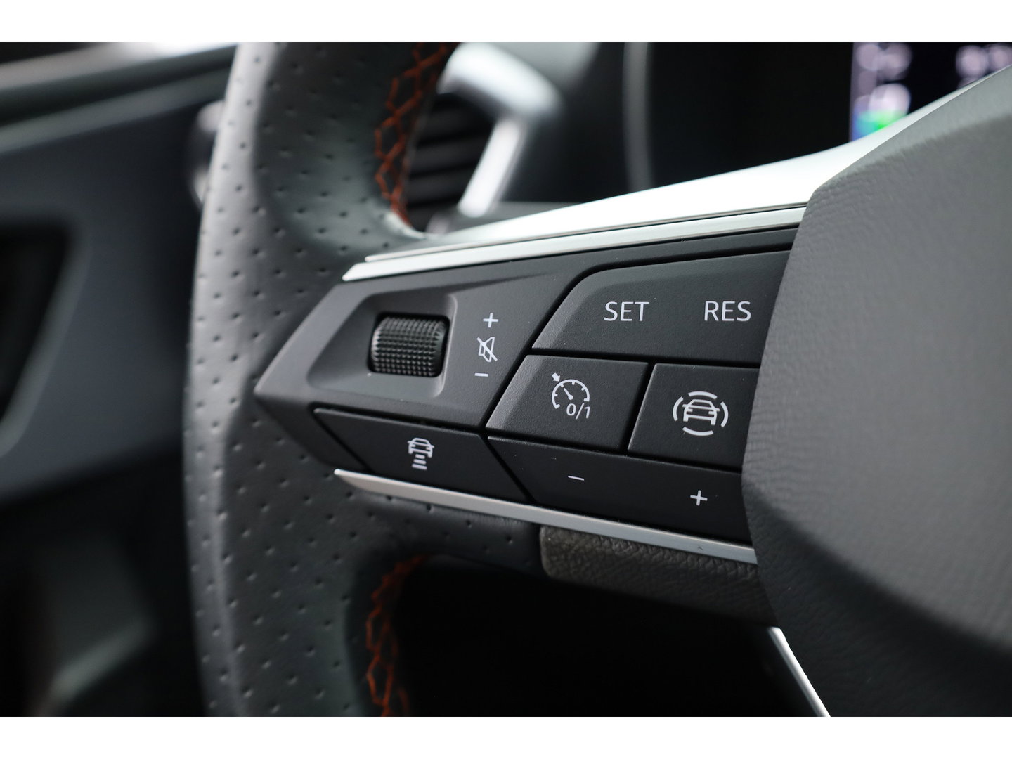 SEAT Leon Sportstourer 1.4 TSI eHybrid PHEV FR Business Intense | SOH 97% | Stoel- Stuurverw. | NAV + CarPlay | Adapt. Cruise | Clima | LED