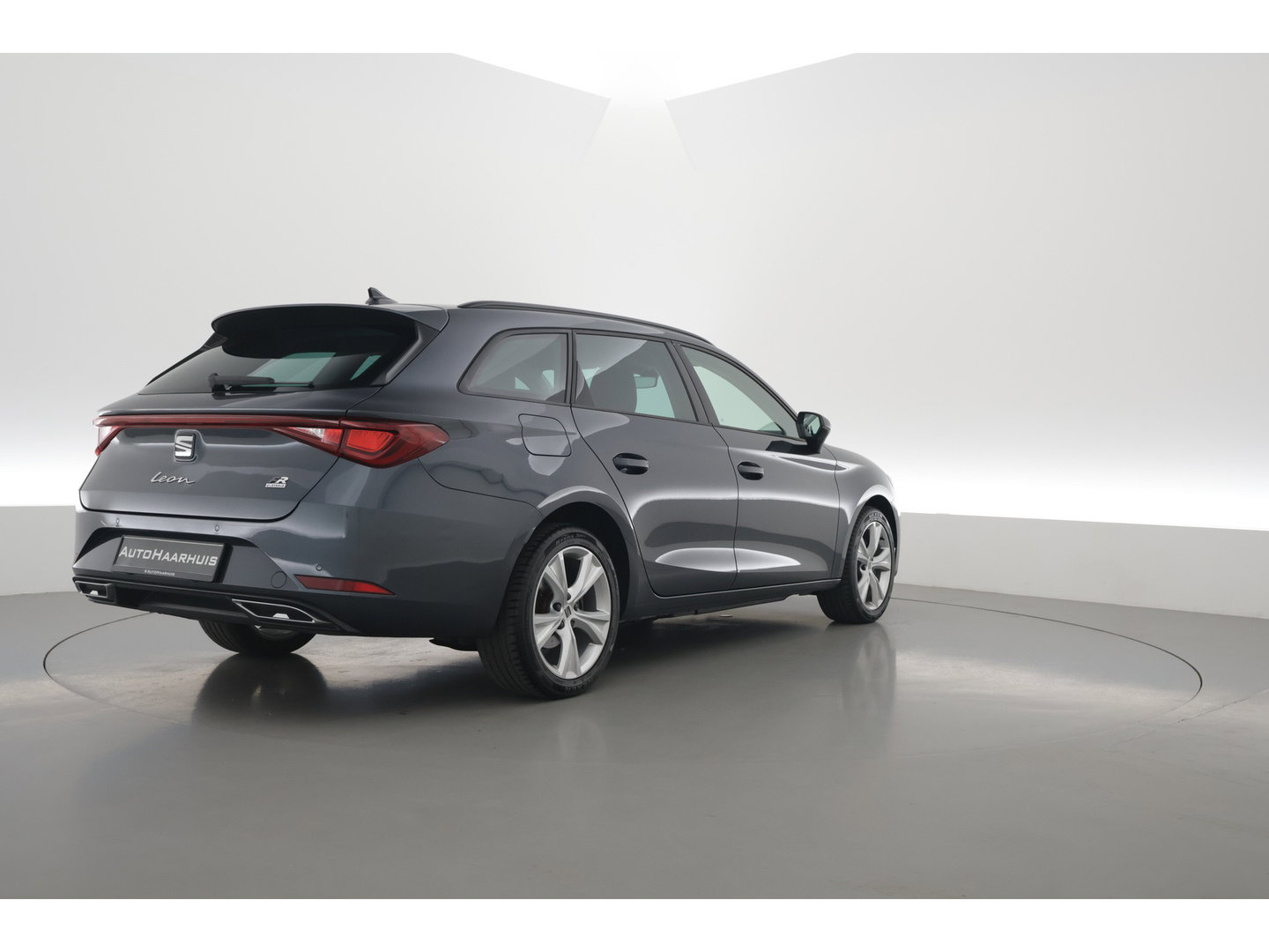 SEAT Leon Sportstourer 1.4 TSI eHybrid PHEV FR Business Intense | SOH 97% | Stoel- Stuurverw. | NAV + CarPlay | Adapt. Cruise | Clima | LED