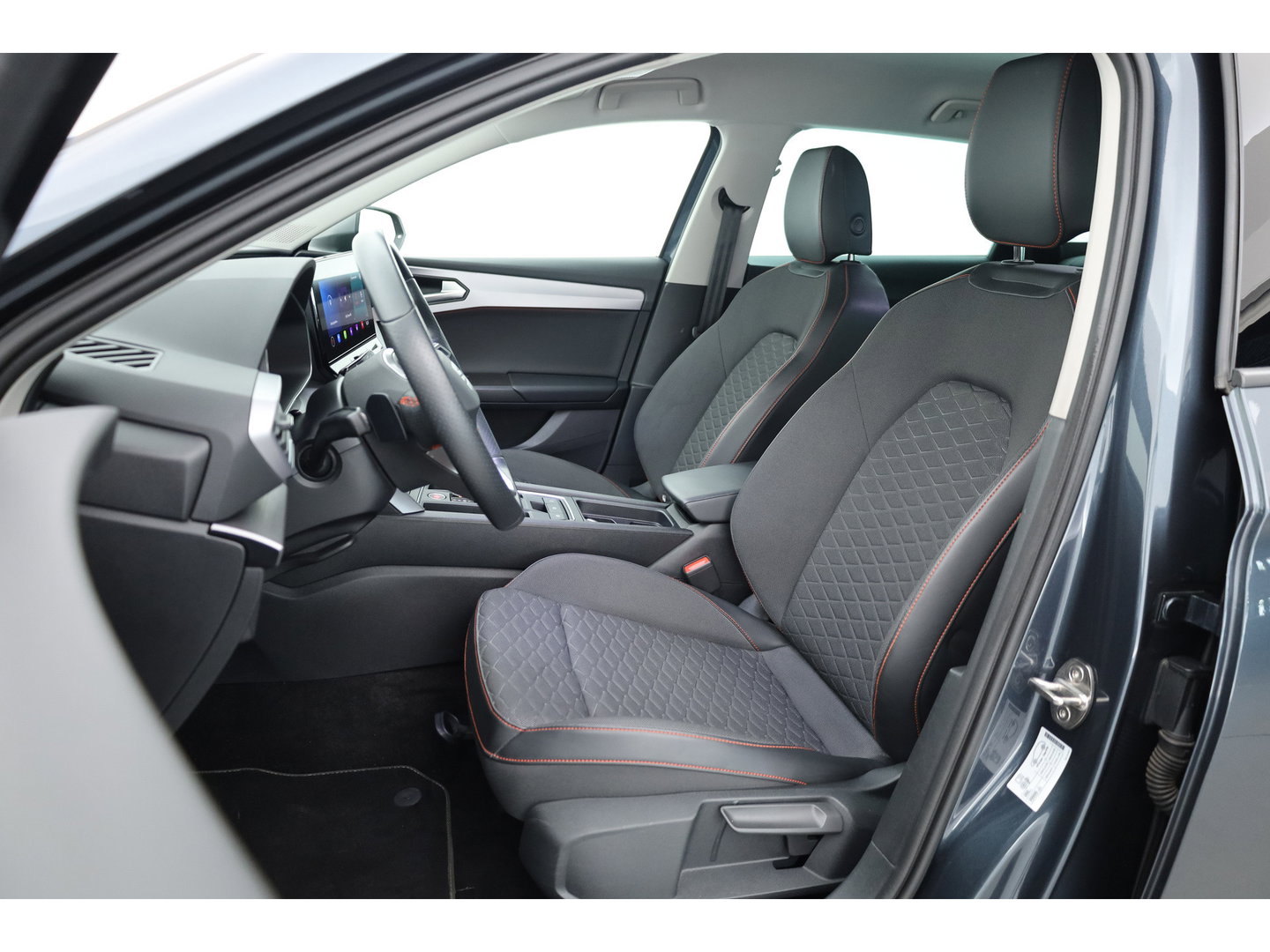 SEAT Leon Sportstourer 1.4 TSI eHybrid PHEV FR Business Intense | SOH 97% | Stoel- Stuurverw. | NAV + CarPlay | Adapt. Cruise | Clima | LED