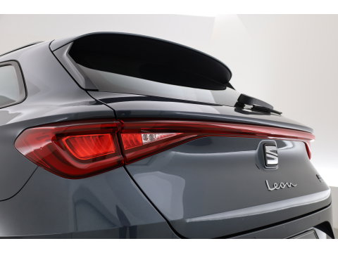 SEAT Leon Sportstourer 1.4 TSI eHybrid PHEV FR Business Intense | SOH 97% | Stoel- Stuurverw. | NAV + CarPlay | Adapt. Cruise | Clima | LED