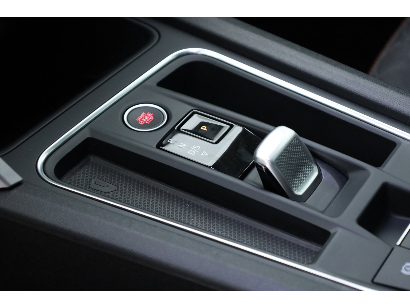 SEAT Leon Sportstourer 1.4 TSI eHybrid PHEV FR Business Intense | SOH 97% | Stoel- Stuurverw. | NAV + CarPlay | Adapt. Cruise | Clima | LED