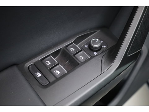 SEAT Leon Sportstourer 1.4 TSI eHybrid PHEV FR Business Intense | SOH 97% | Stoel- Stuurverw. | NAV + CarPlay | Adapt. Cruise | Clima | LED