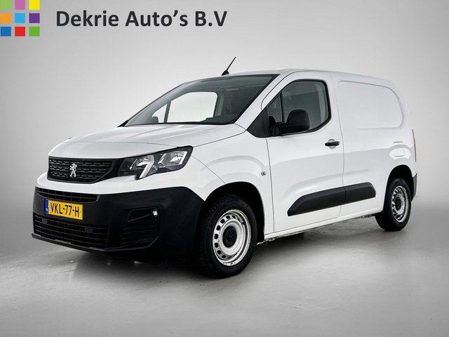 Peugeot Partner - 1.2 Benzine 111PK Euro6 Premium / Airco / Navigatie / Cruise-ctr. / Schuifdeur + Raam / Radio multimedia / Apk 08-2027