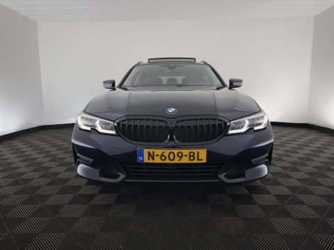 BMW 3 Serie Touring 320e Business Edition Plus (Plug-in) (INCL.BTW) *PANO | LASER-LIGHT | LEATHER | HEATED-SPORTSEATS | HIFI-SOUND | KEYLESS | DIGI-COCKPIT | NAVI-FULLMAP | DAB | AMBIENT-LIGHT | PRIVACY-GLASS | ECC | PDC | CRUISE | 19''ALU | TOWBAR