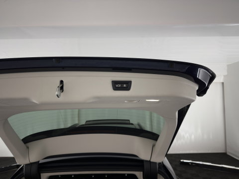 BMW 3 Serie Touring 320e Business Edition Plus (Plug-in) (INCL.BTW) *PANO | LASER-LIGHT | LEATHER | HEATED-SPORTSEATS | HIFI-SOUND | KEYLESS | DIGI-COCKPIT | NAVI-FULLMAP | DAB | AMBIENT-LIGHT | PRIVACY-GLASS | ECC | PDC | CRUISE | 19''ALU | TOWBAR