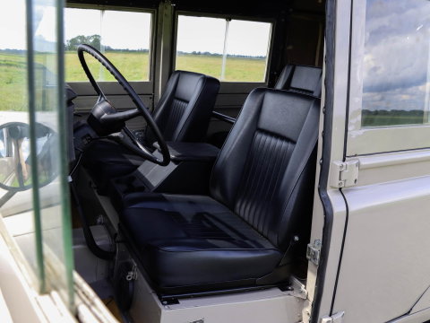 Land Rover 109 Santana 109 Gerestaureerd | Belastingvrij | Oldtimer