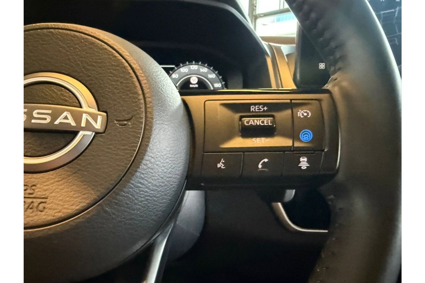 Nissan QASHQAI 1.3 MHEV X N-CONNECTA AUTOMAAT AIRCO NAVI WIDESCREEN CAMERA360GR.