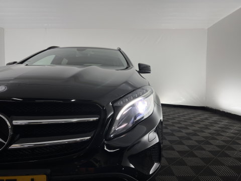 Mercedes-Benz GLA 200 CDI Edition 1 Aut. *LEATHER-FABRIC | XENON | SPORT-SEATS | CAMERA | NAVI-FULLMAP | PRIVACY-GLASS | SHIFTPADDLES | ECC | PDC | CRUISE | 18''ALU | TOWBAR*