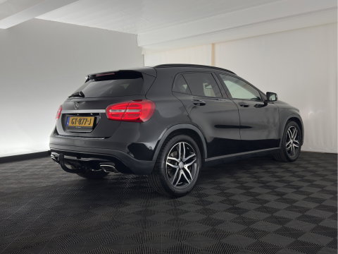 Mercedes-Benz GLA 200 CDI Edition 1 Aut. *LEATHER-FABRIC | XENON | SPORT-SEATS | CAMERA | NAVI-FULLMAP | PRIVACY-GLASS | SHIFTPADDLES | ECC | PDC | CRUISE | 18''ALU | TOWBAR*