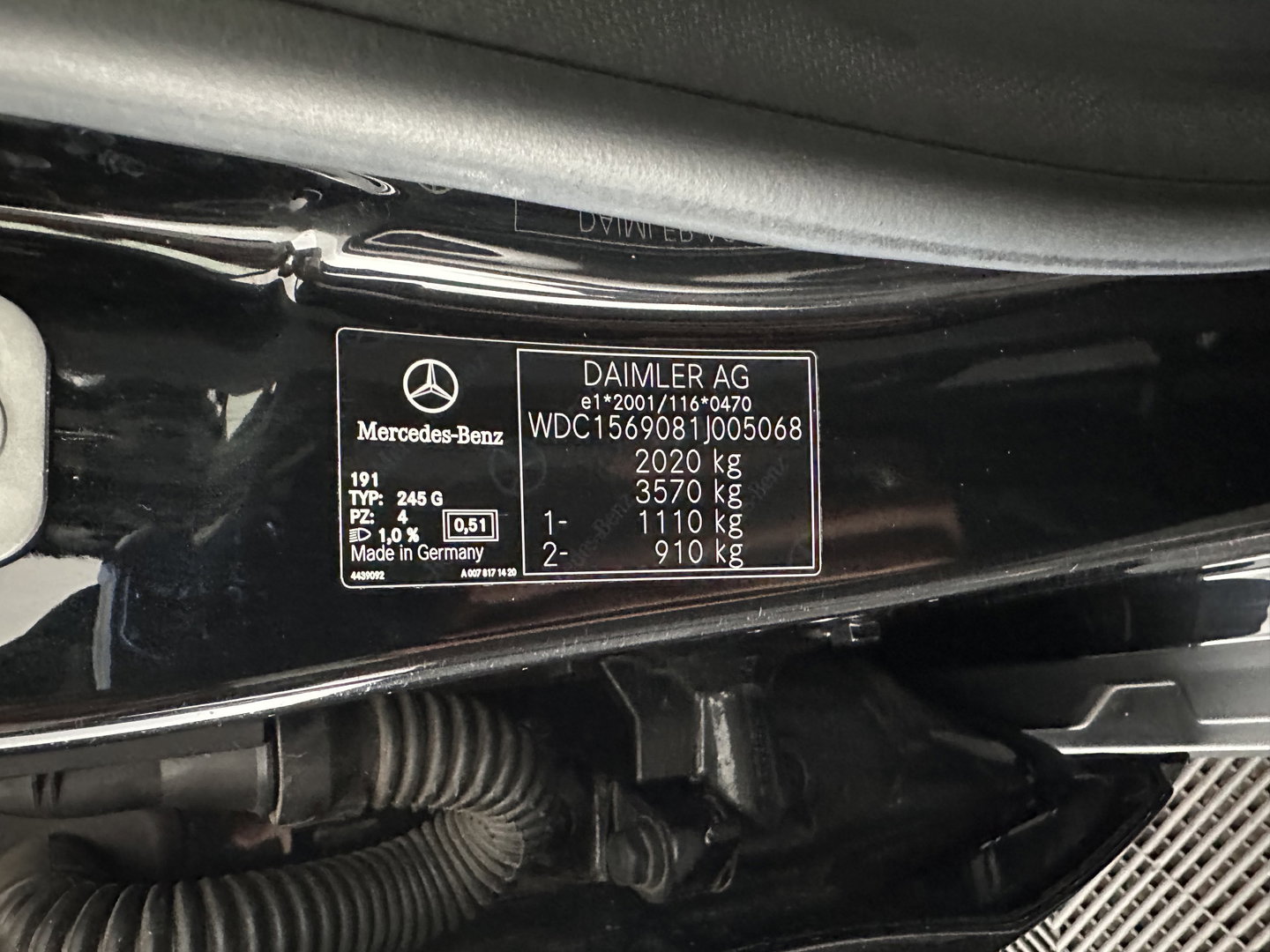 Mercedes-Benz GLA 200 CDI Edition 1 Aut. *LEATHER-FABRIC | XENON | SPORT-SEATS | CAMERA | NAVI-FULLMAP | PRIVACY-GLASS | SHIFTPADDLES | ECC | PDC | CRUISE | 18''ALU | TOWBAR*